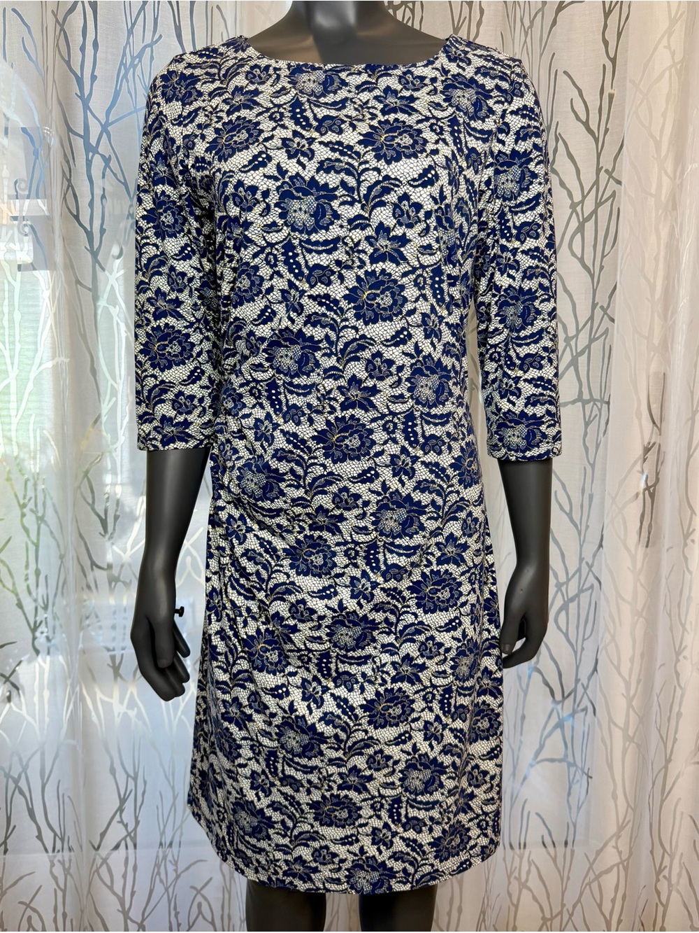 J. McLaughlin Catalina Cloth Floral Lace Ruched Sheath Dress Size L
Blue Gold